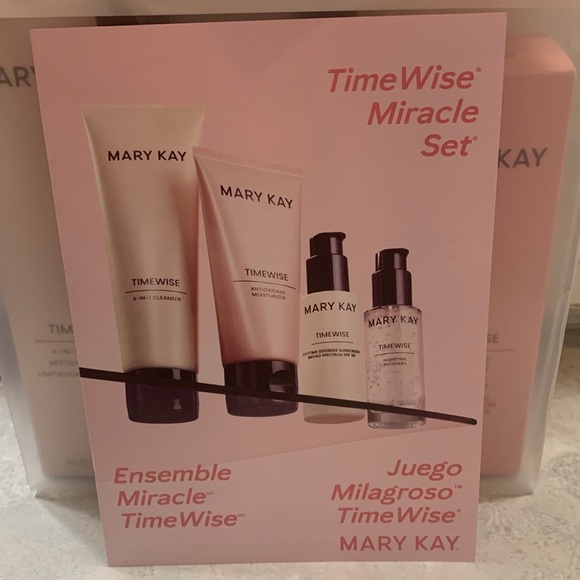 Mary Kay Time Wise Miracle Set Normal to Dry skin NIB - Picture 3 of 14